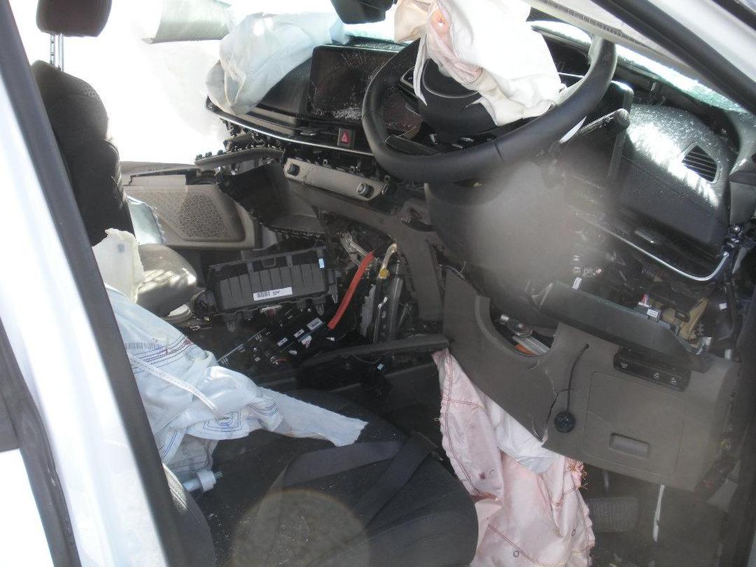 Photo '5' of KIA Carnival Light HEV