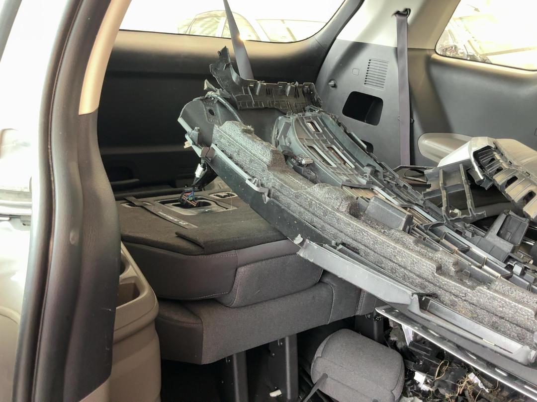 Photo '12' of KIA Carnival EX Photo '12' of KIA Carnival EX