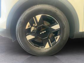 Photo '10' of KIA Sportage