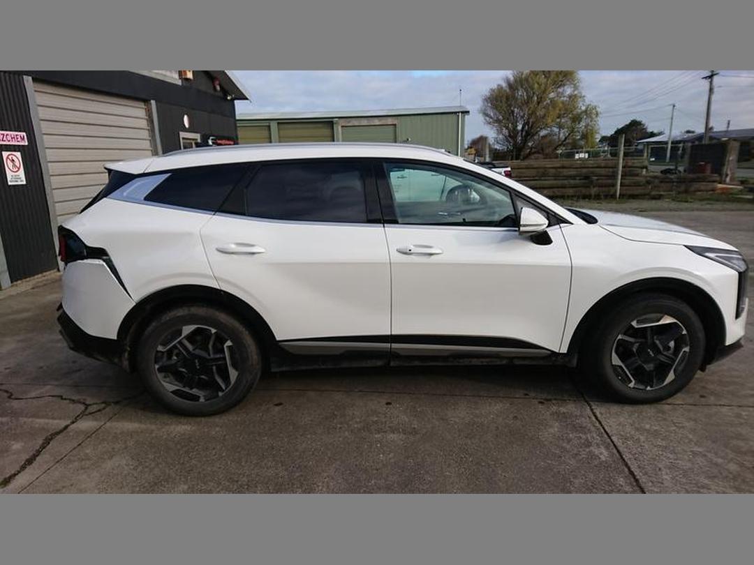 Photo '6' of KIA Sportage Earth HEV AWD