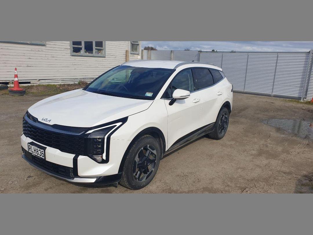 Photo '3' of KIA Sportage Earth HEV AWD Photo '3' of KIA Sportage Earth HEV AWD
