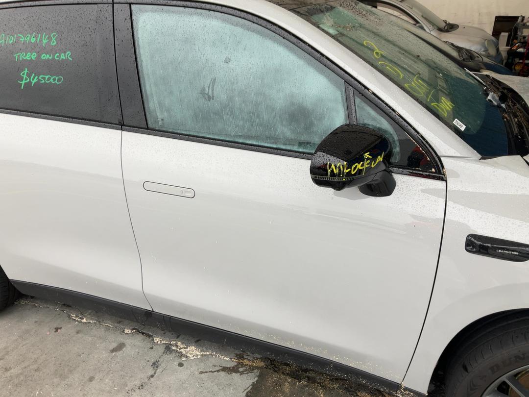 Photo '6' of Leapmotor C10 DESIGN PXEV/AT