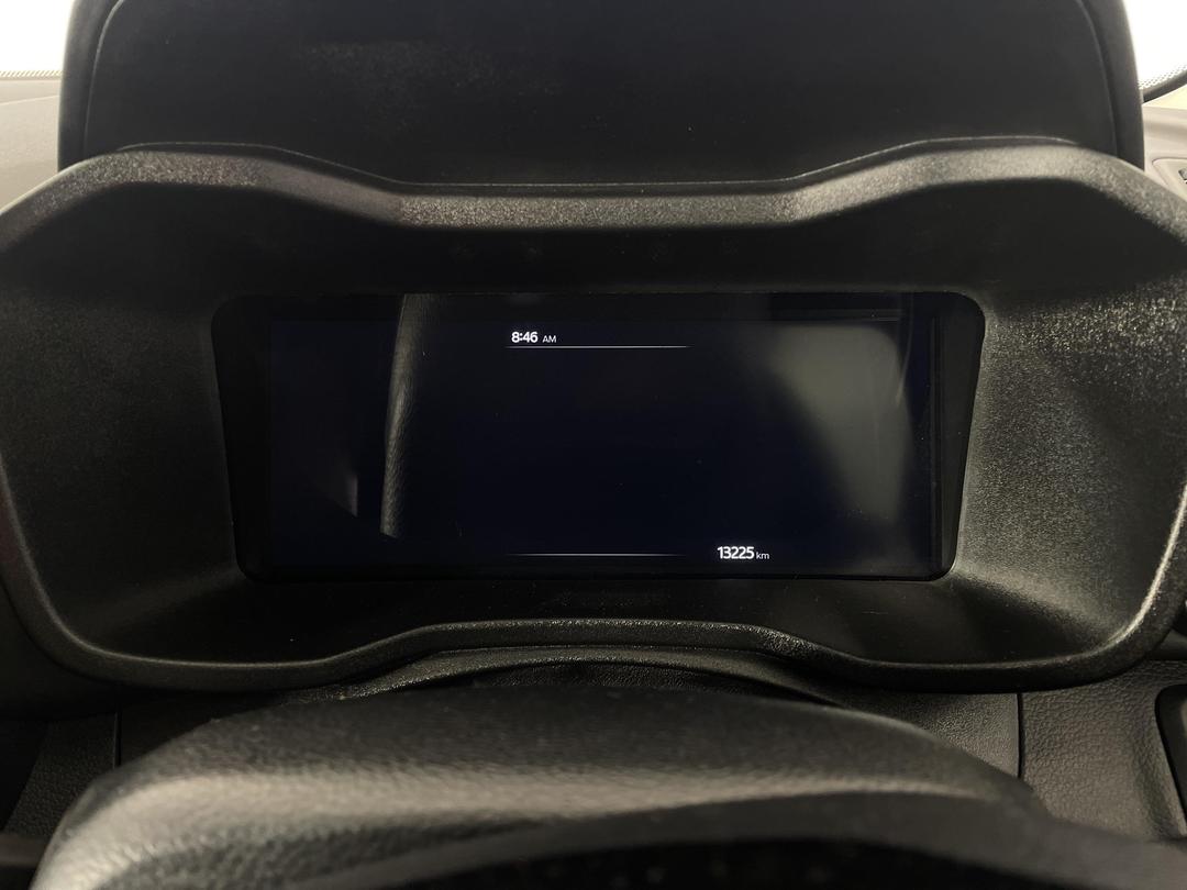 Photo '21' of Mahindra XUV