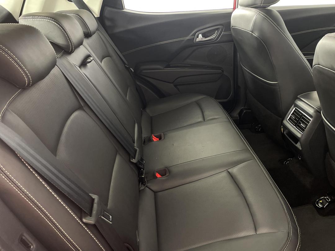 Photo '20' of Mahindra XUV