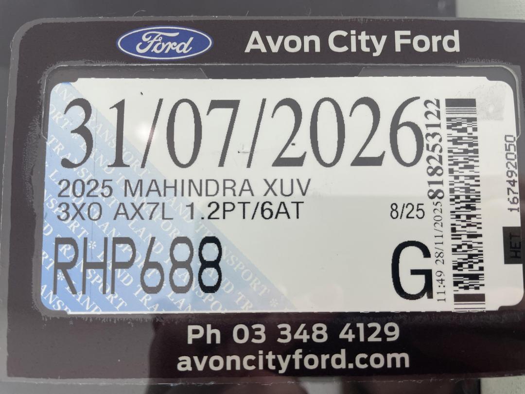 Photo '30' of Mahindra XUV