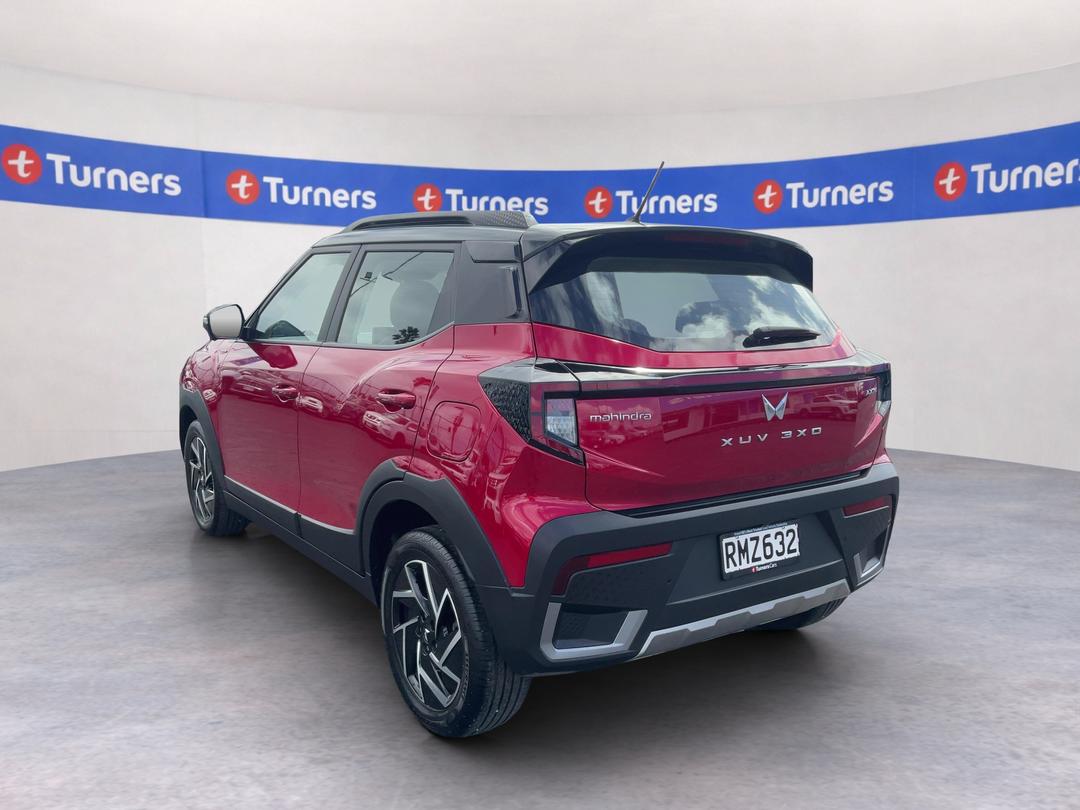 Photo '5' of Mahindra XUV
