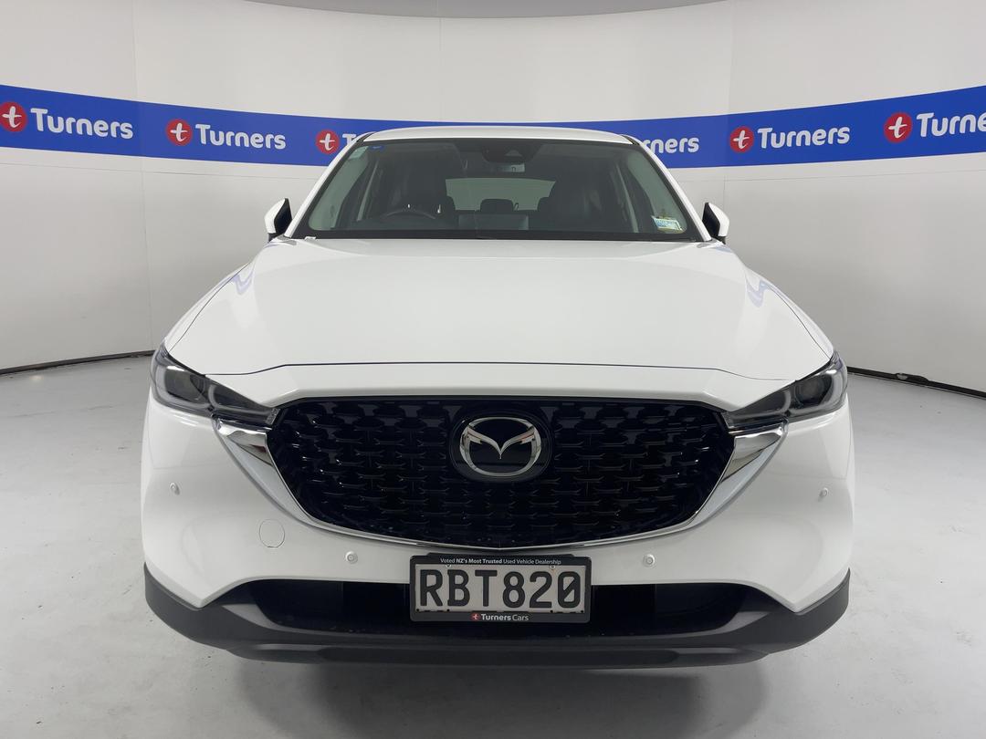 Photo '2' of Mazda CX-5