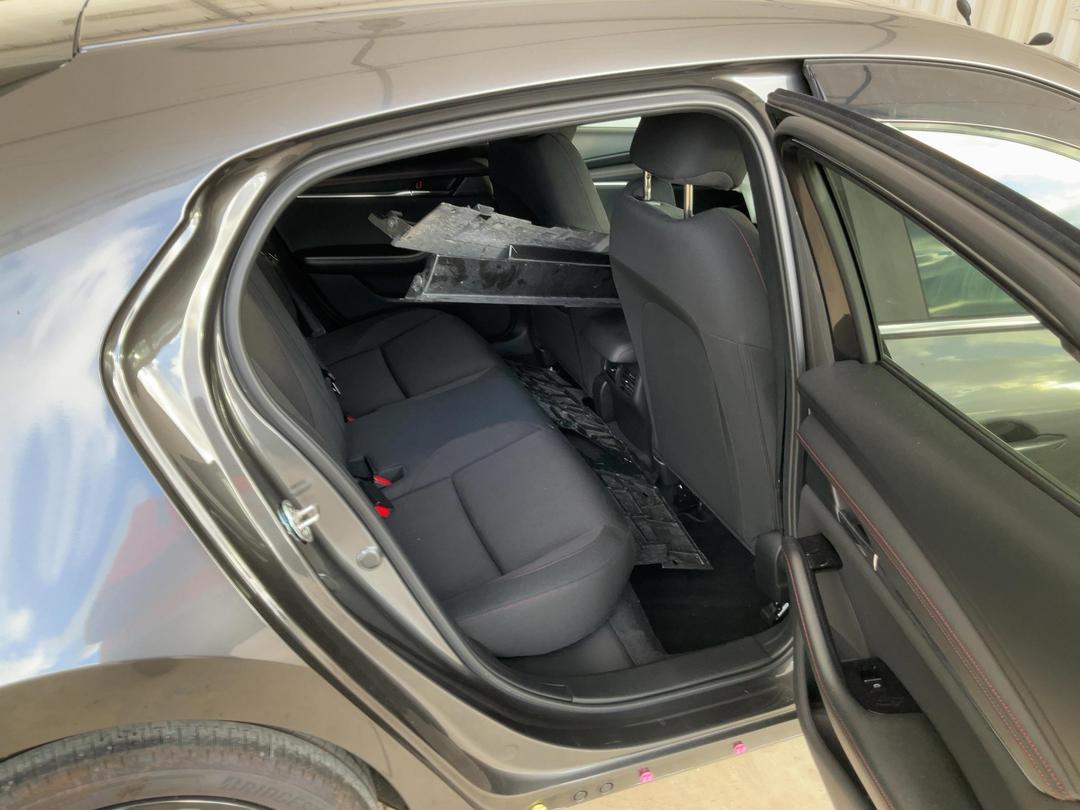 Photo '8' of Mazda Mazda3 SP25