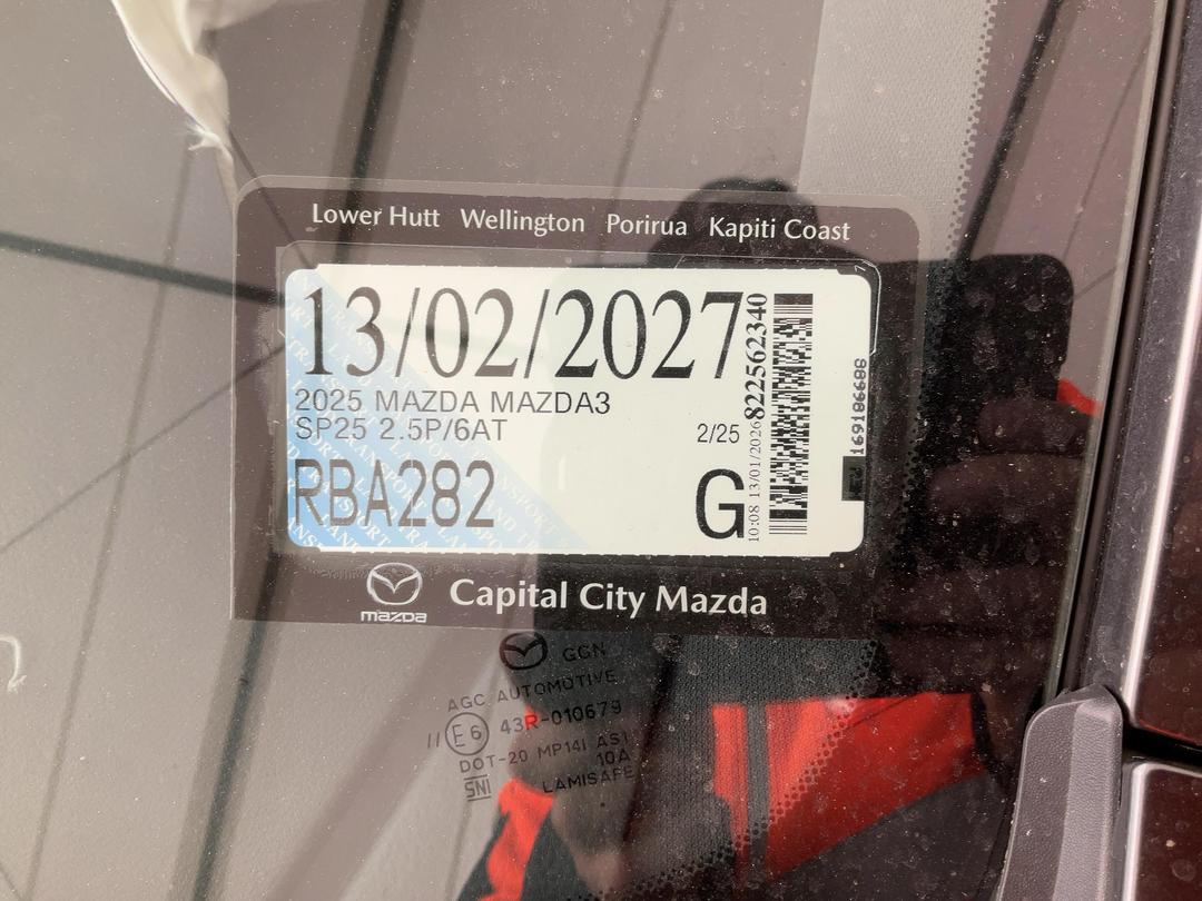 Photo '15' of Mazda Mazda3 SP25