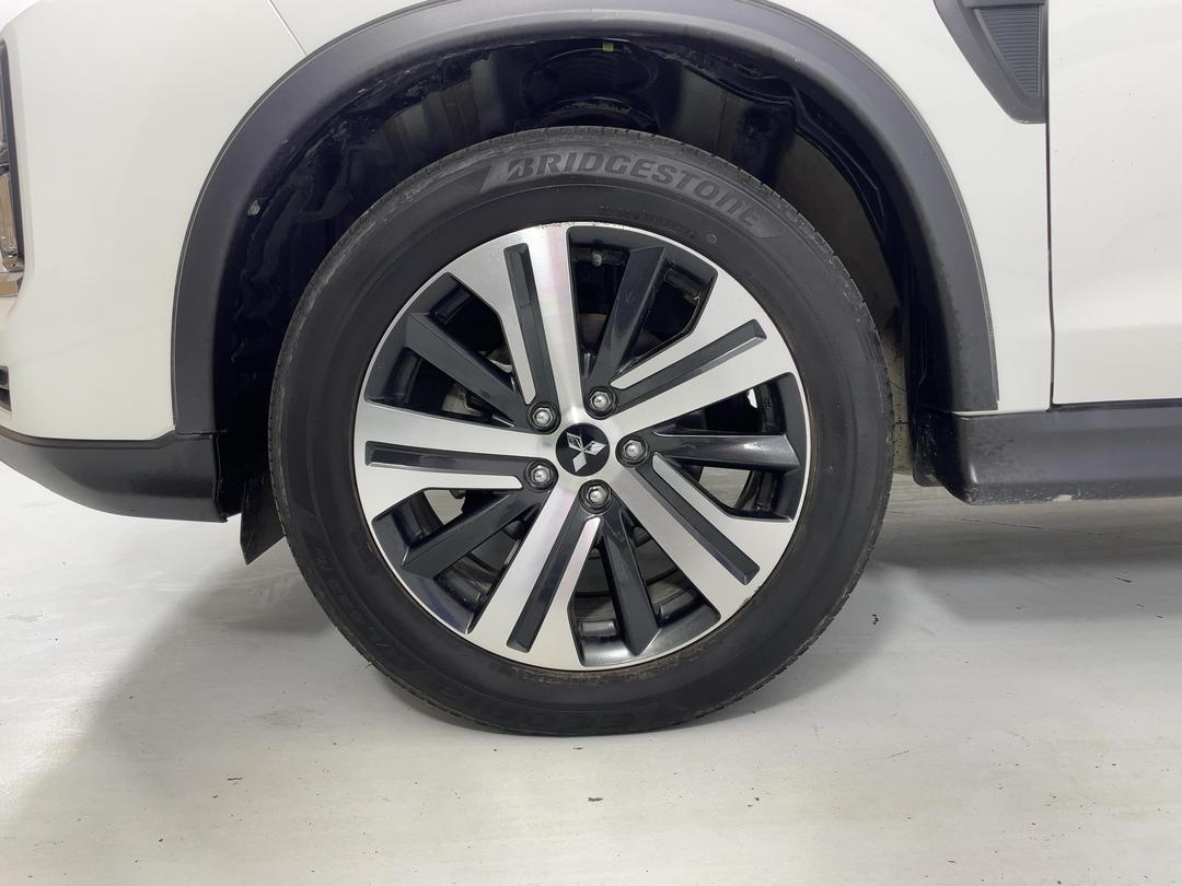 Photo '10' of Mitsubishi ASX