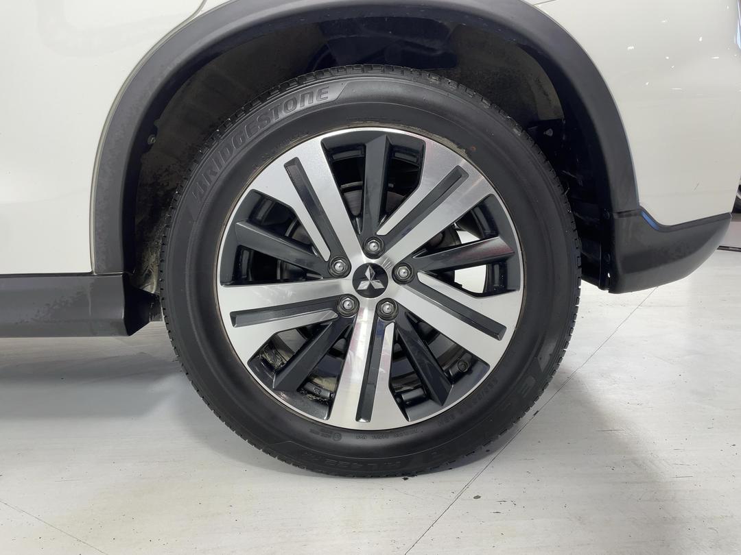 Photo '11' of Mitsubishi ASX