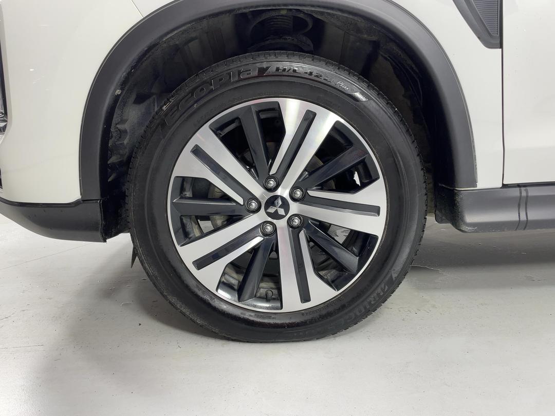 Photo '10' of Mitsubishi ASX