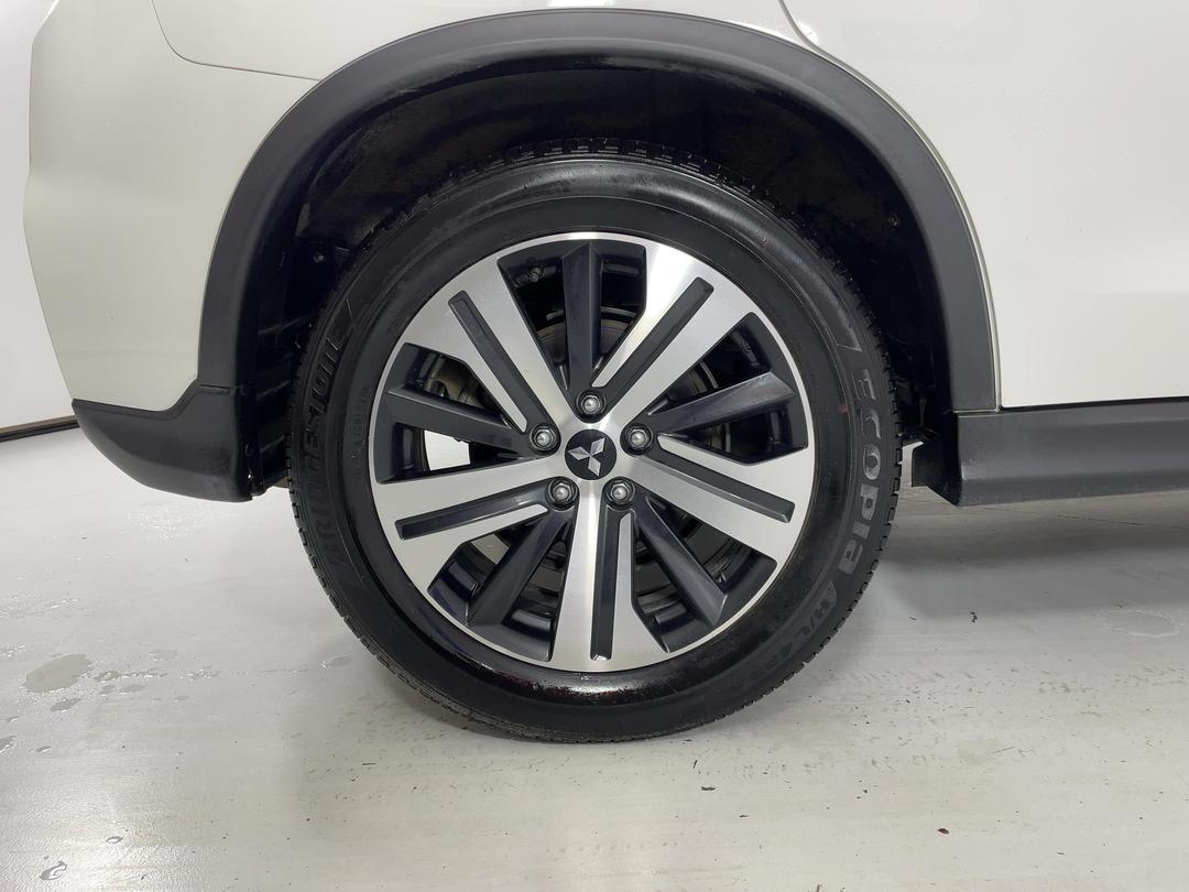 Photo '12' of Mitsubishi ASX