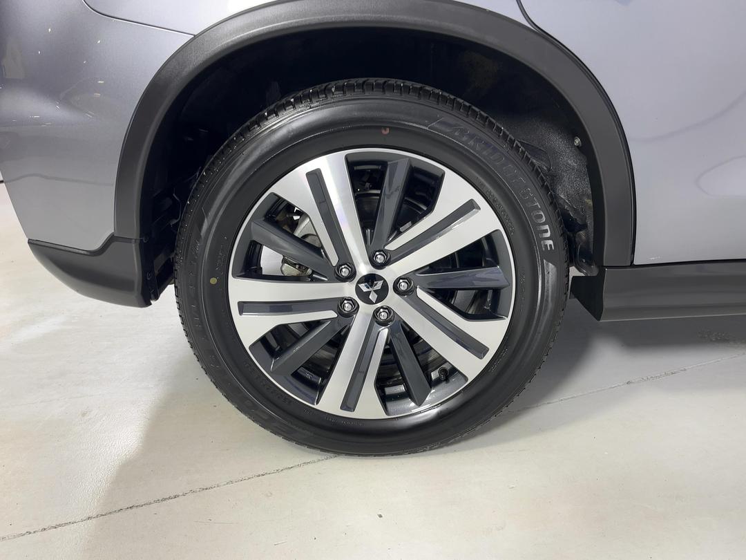 Photo '12' of Mitsubishi ASX