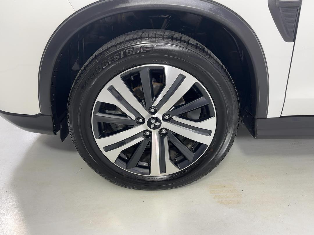 Photo '10' of Mitsubishi ASX
