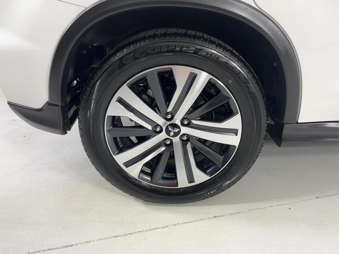 Photo '12' of Mitsubishi ASX