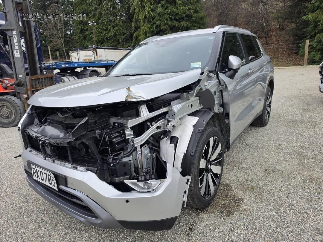 Photo '2' of Mitsubishi Outlander XLS Photo '2' of Mitsubishi Outlander XLS