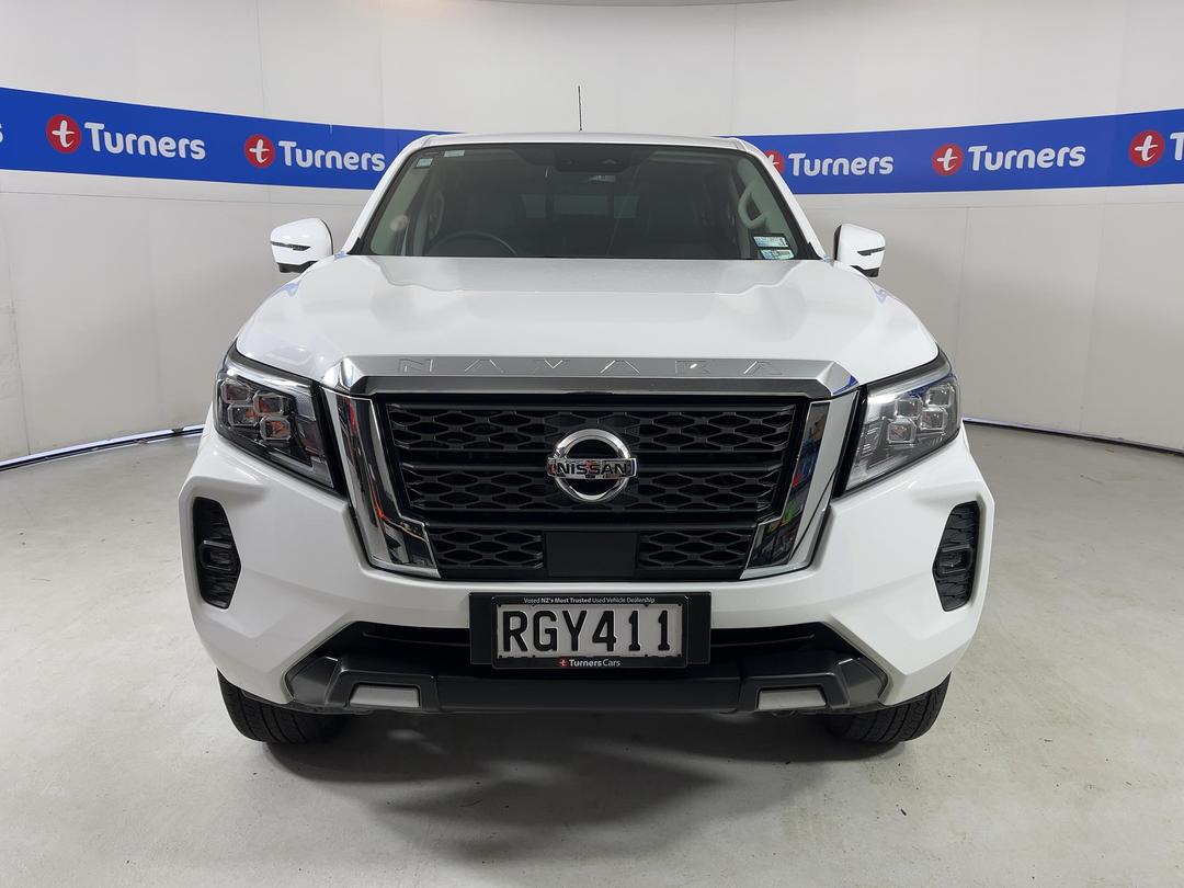 Photo '2' of Nissan Navara
