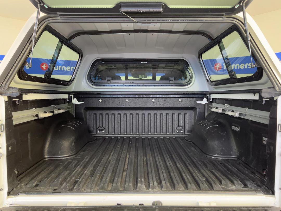 Photo '14' of Nissan Navara