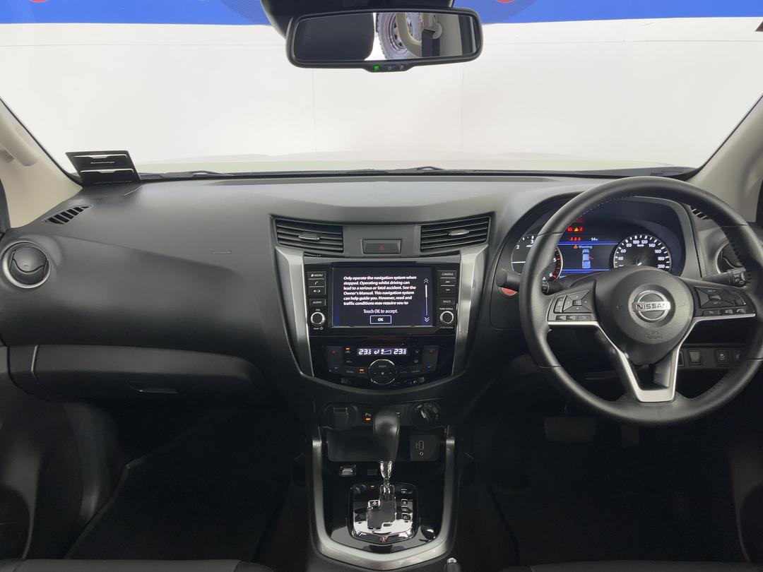 Photo '17' of Nissan Navara