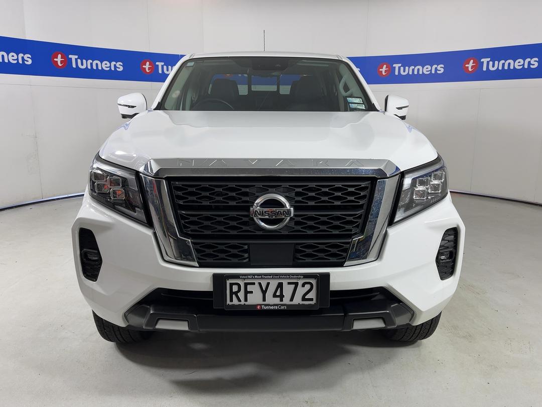 Photo '2' of Nissan Navara