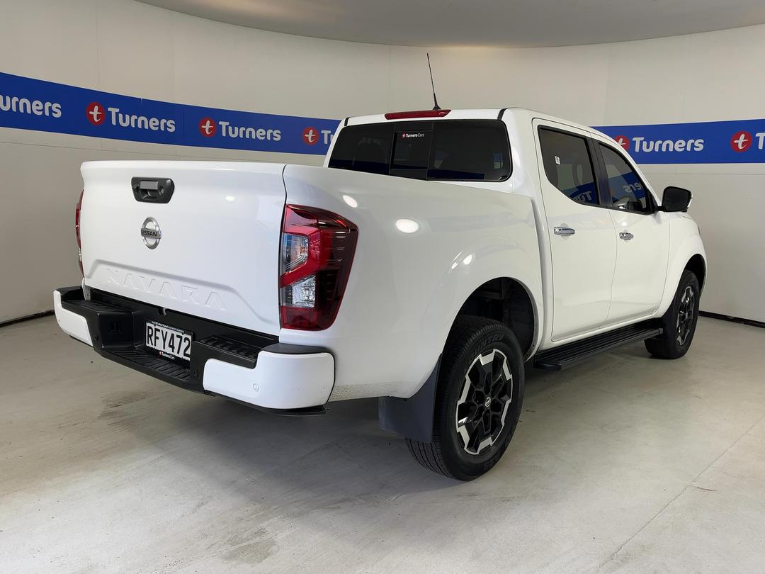Photo '7' of Nissan Navara