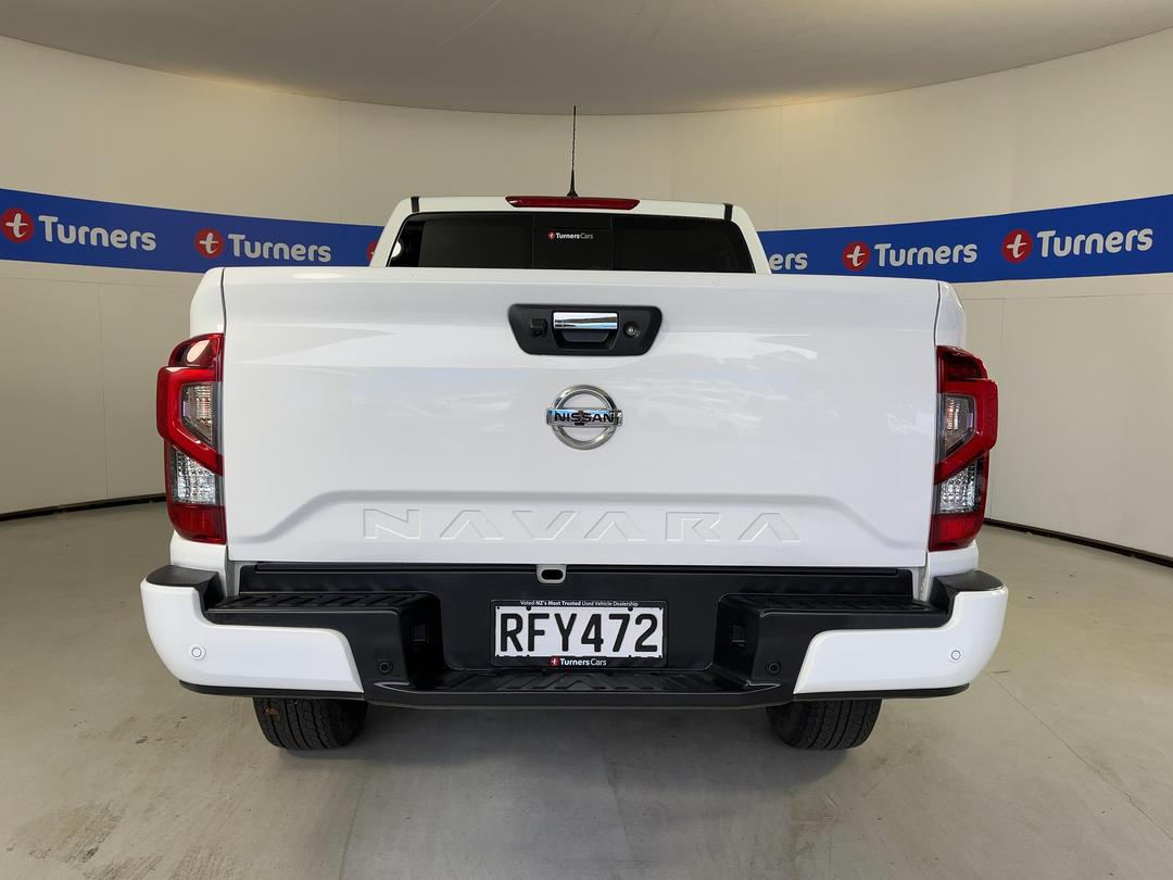 Photo '6' of Nissan Navara