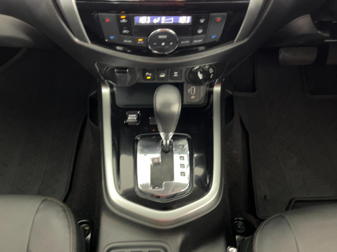 Photo '18' of Nissan Navara