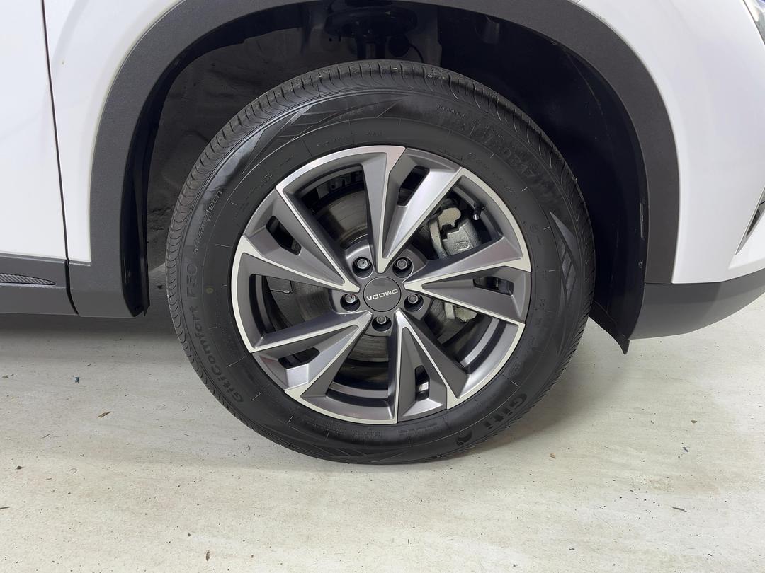 Photo '9' of Omoda C5