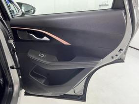 Photo '19' of Omoda C5