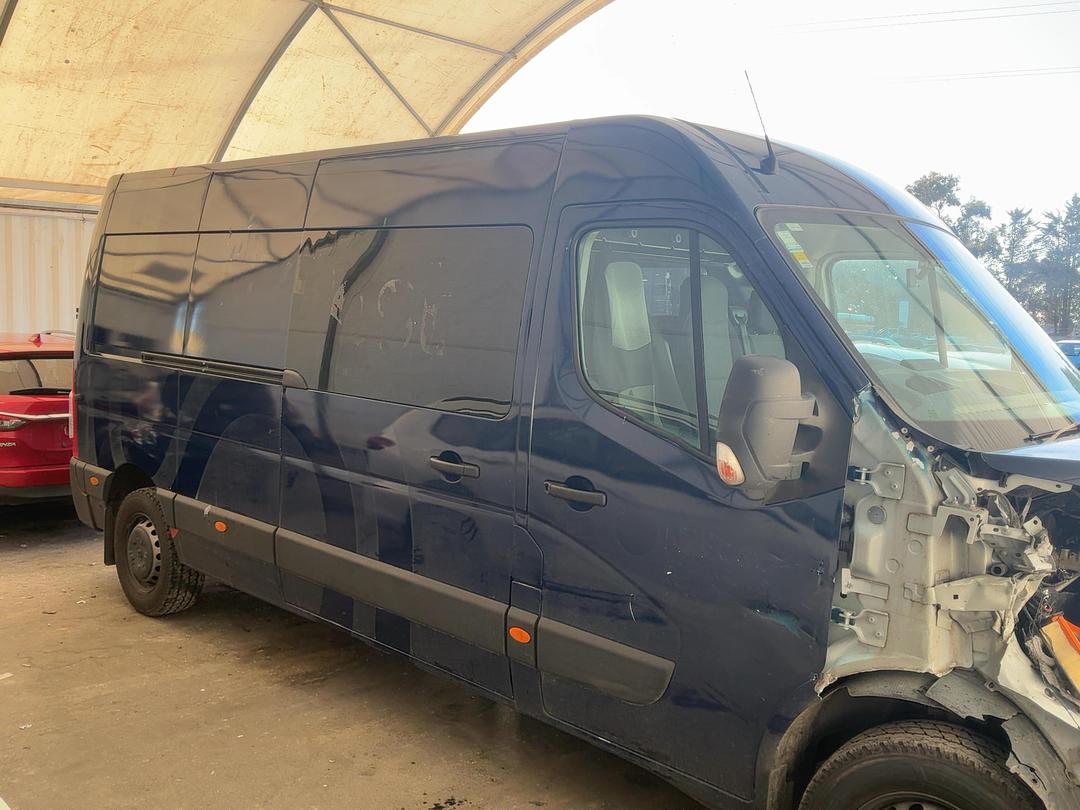 Photo '4' of Renault Master L3H2 Photo '4' of Renault Master L3H2