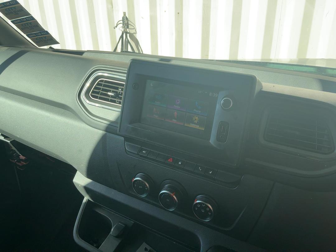 Photo '15' of Renault Master L3H2 Photo '15' of Renault Master L3H2