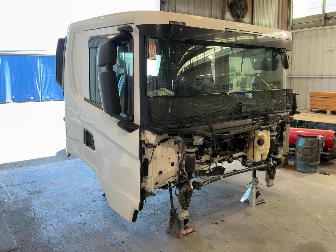 Photo '8' of Scania G560 B8X4HA-5767791 Cab Chassis