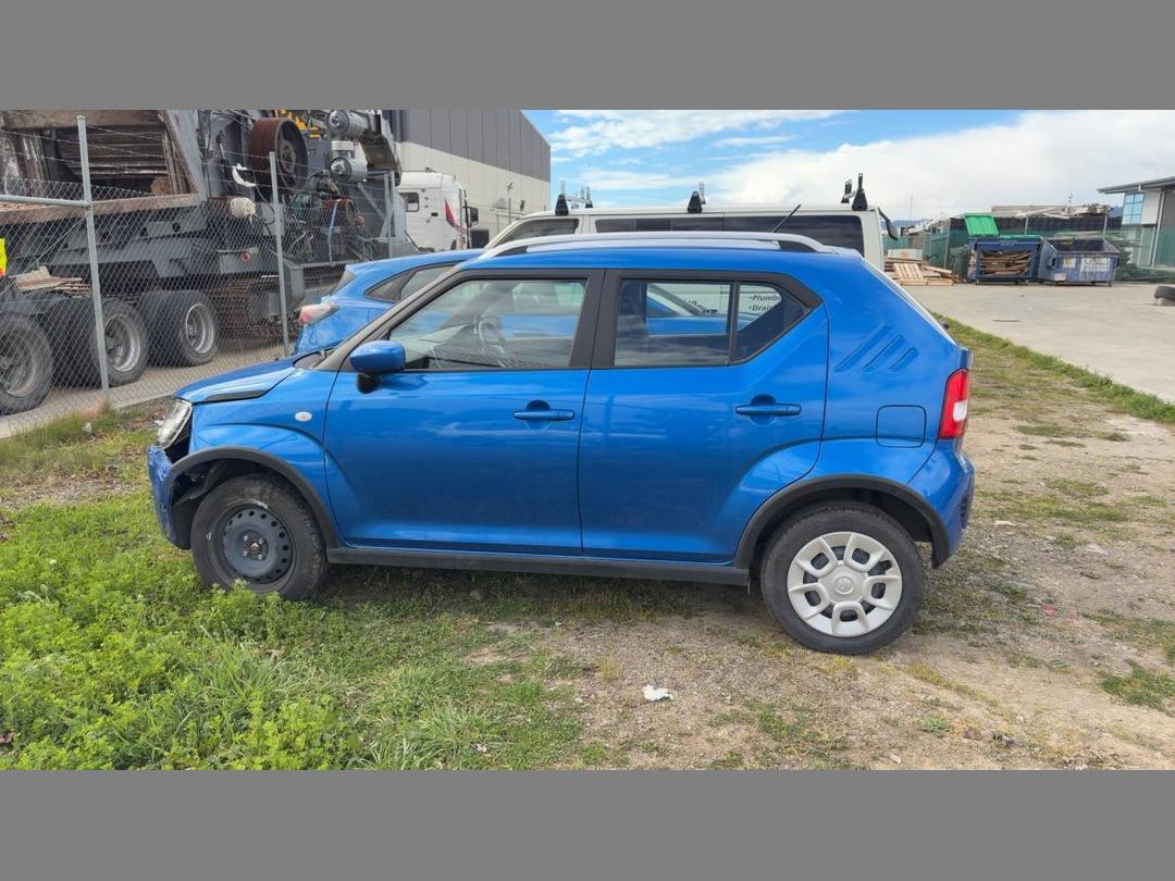 Photo '5' of Suzuki Ignis GLX Photo '5' of Suzuki Ignis GLX