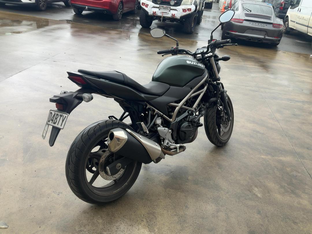 Photo '3' of Suzuki SV650 AUM5 Lams