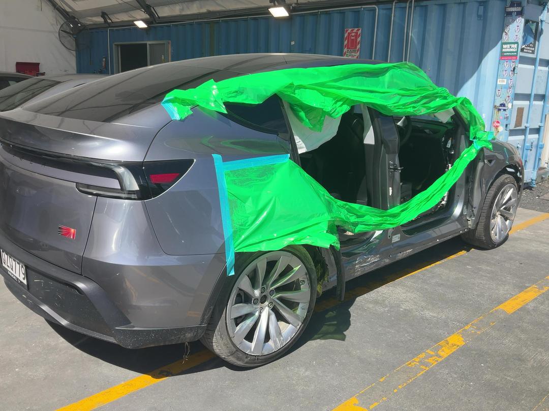 Photo '6' of Tesla Model Y AWD Long Range Photo '6' of Tesla Model Y AWD Long Range