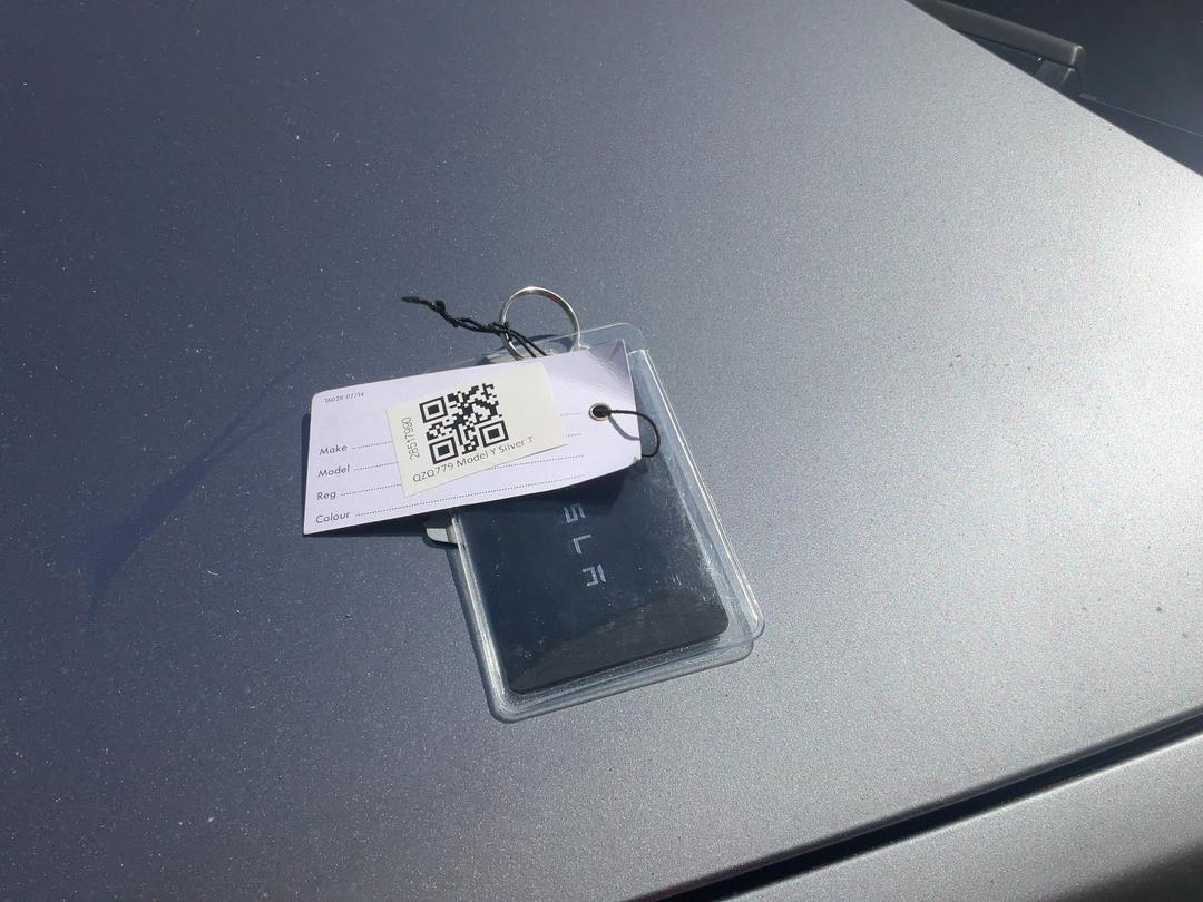 Photo '12' of Tesla Model Y AWD Long Range Photo '12' of Tesla Model Y AWD Long Range
