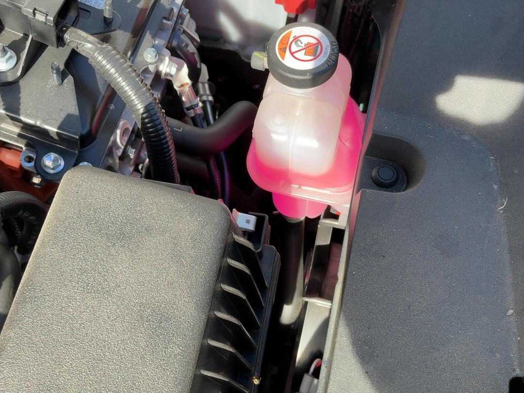 Photo '14' of Toyota C-HR Limited