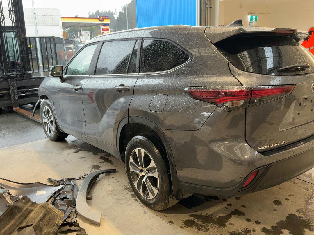 Photo '7' of Toyota Highlander Limited Photo '7' of Toyota Highlander Limited