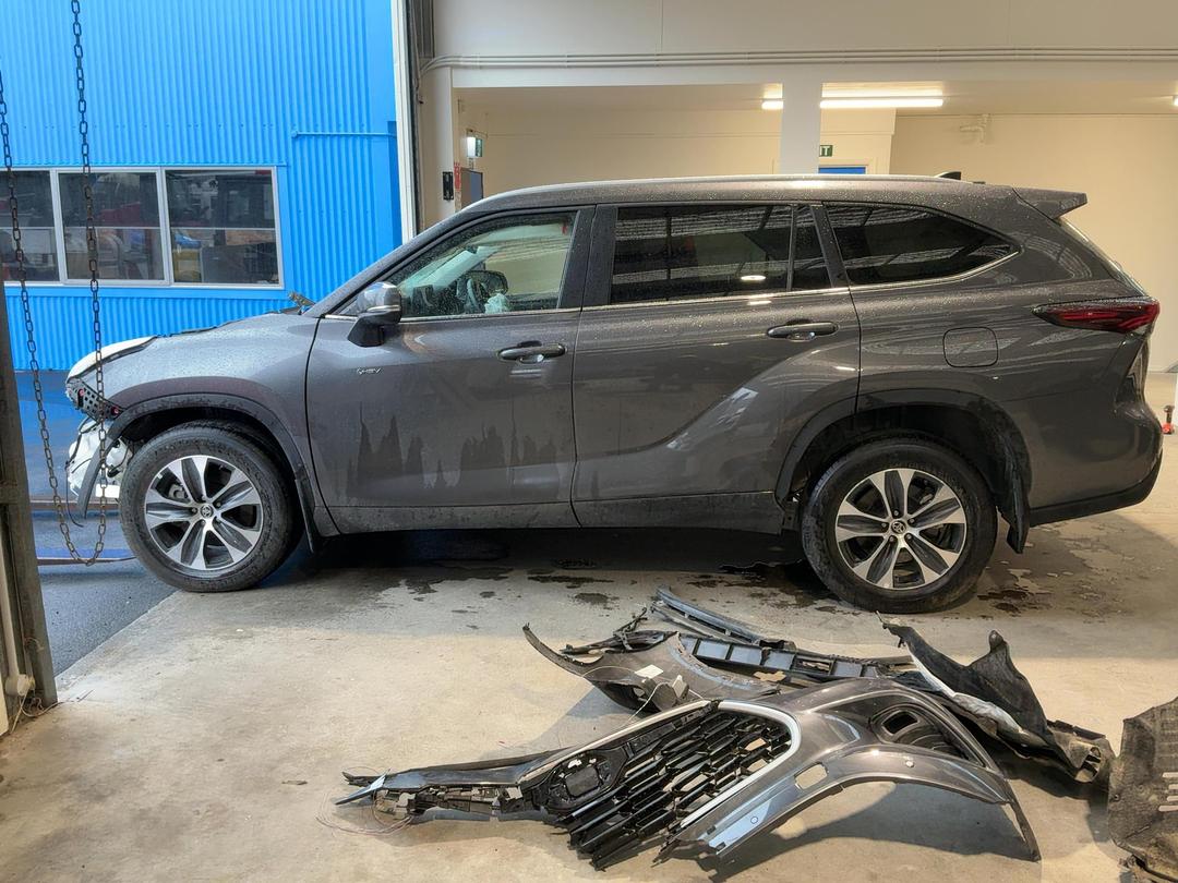Photo '3' of Toyota Highlander Limited Photo '3' of Toyota Highlander Limited
