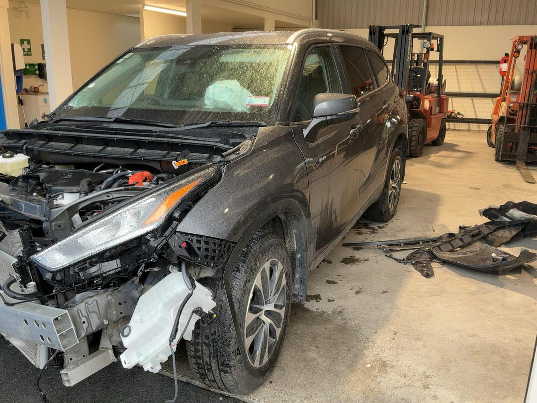 Photo '4' of Toyota Highlander Limited Photo '4' of Toyota Highlander Limited