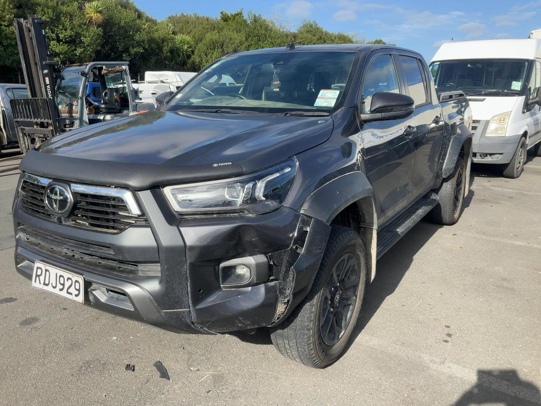 Photo '2' of Toyota Hilux SR5 Cruiser TD DC