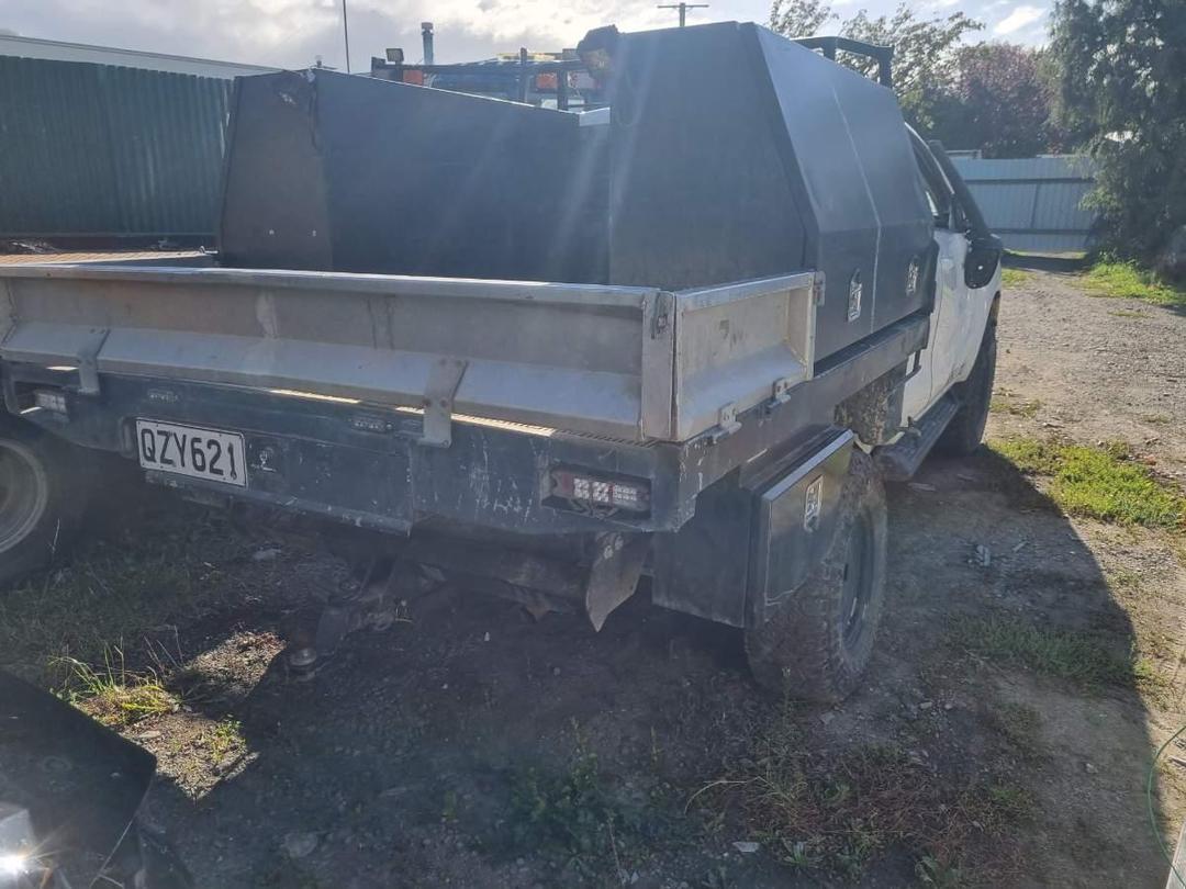 Photo '7' of Toyota Hilux SR TD EC/CC