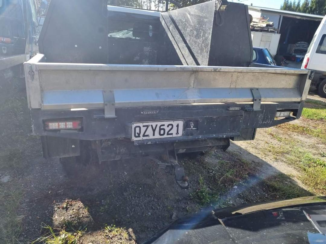 Photo '8' of Toyota Hilux SR TD EC/CC