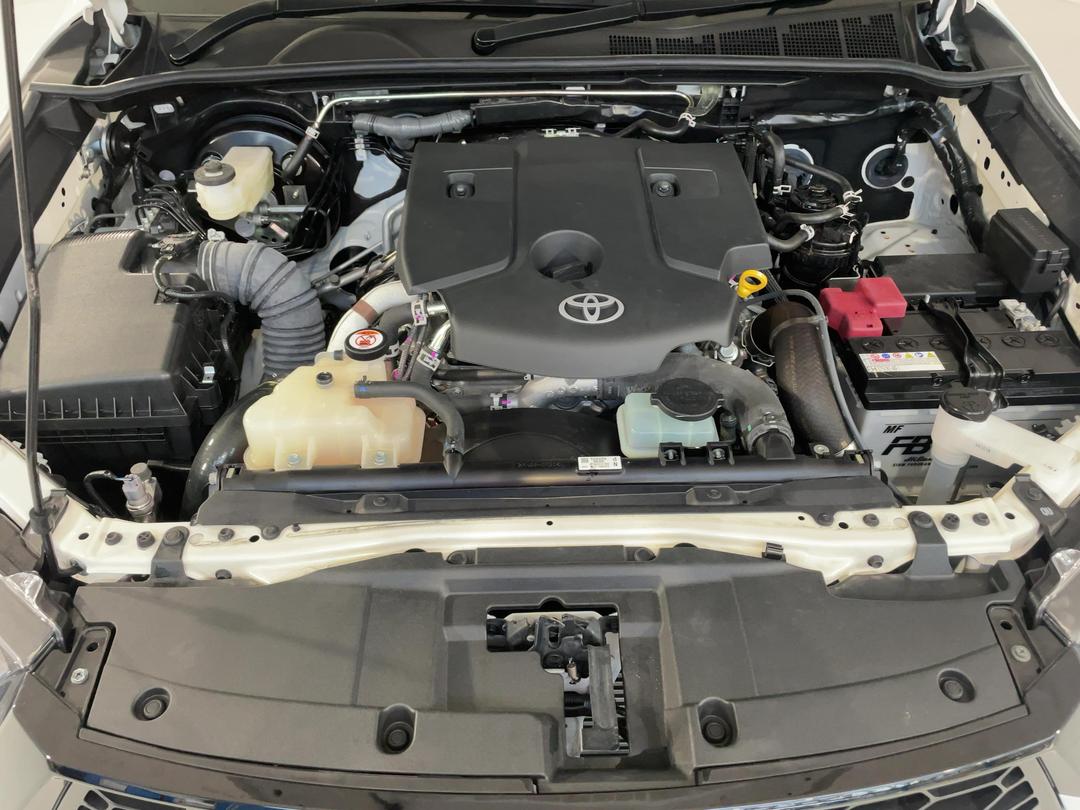 Photo '13' of Toyota Hilux