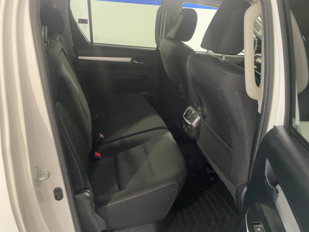 Photo '20' of Toyota Hilux