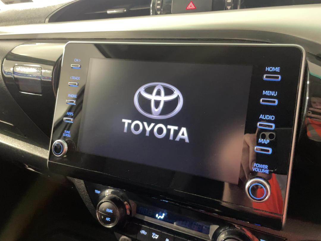 Photo '29' of Toyota Hilux