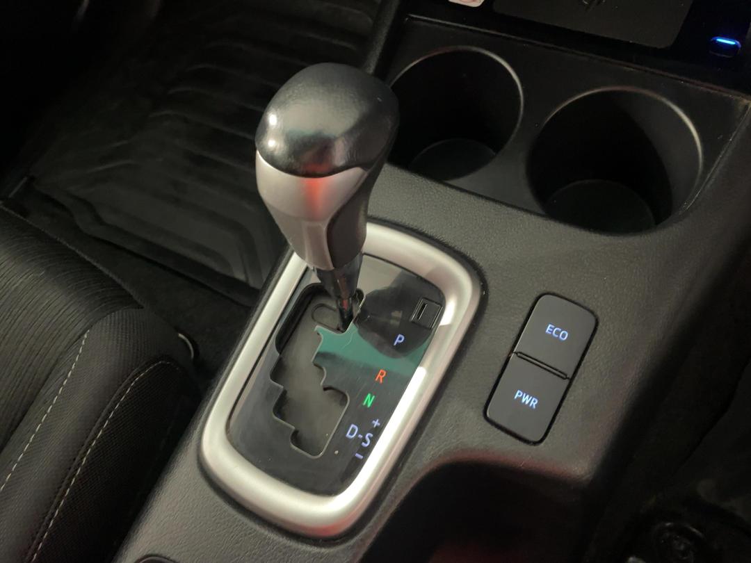 Photo '32' of Toyota Hilux