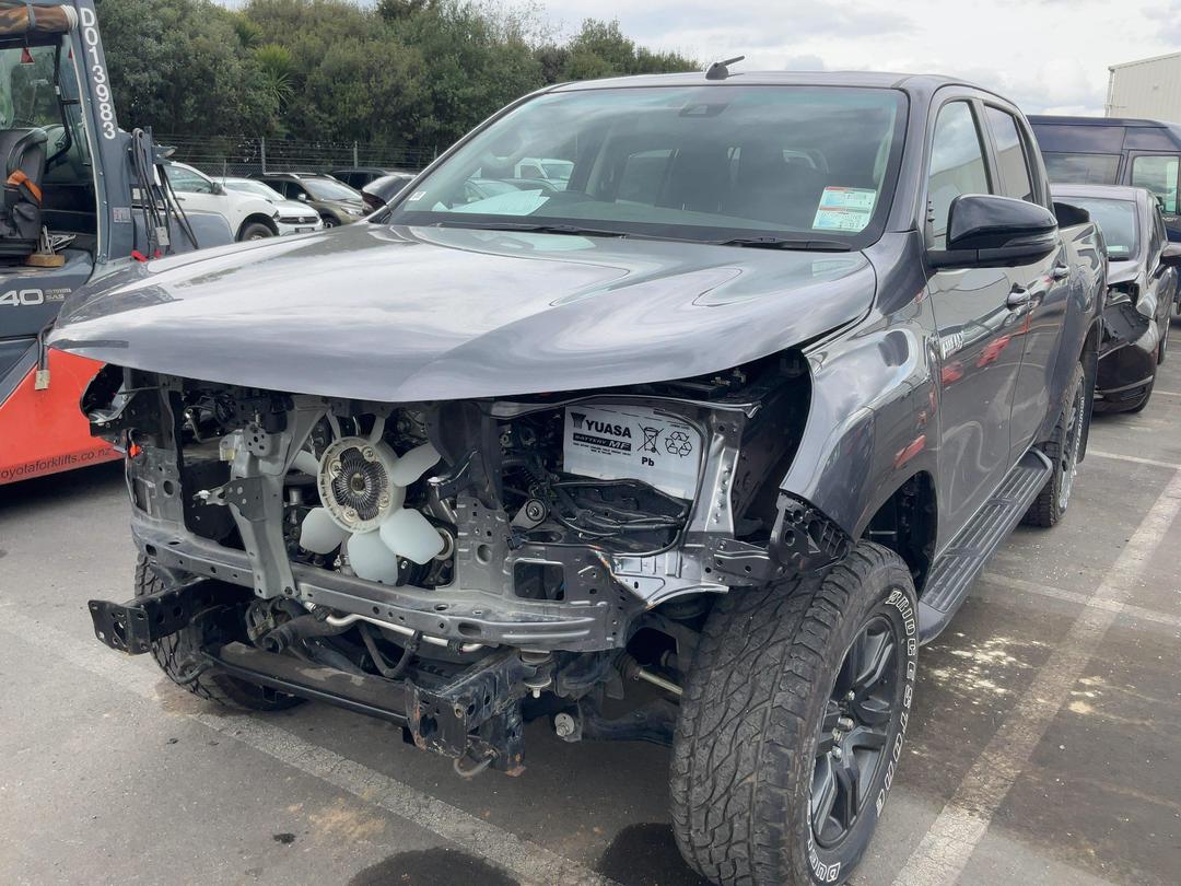 Photo '2' of Toyota Hilux SR5 TD DC Photo '2' of Toyota Hilux SR5 TD DC