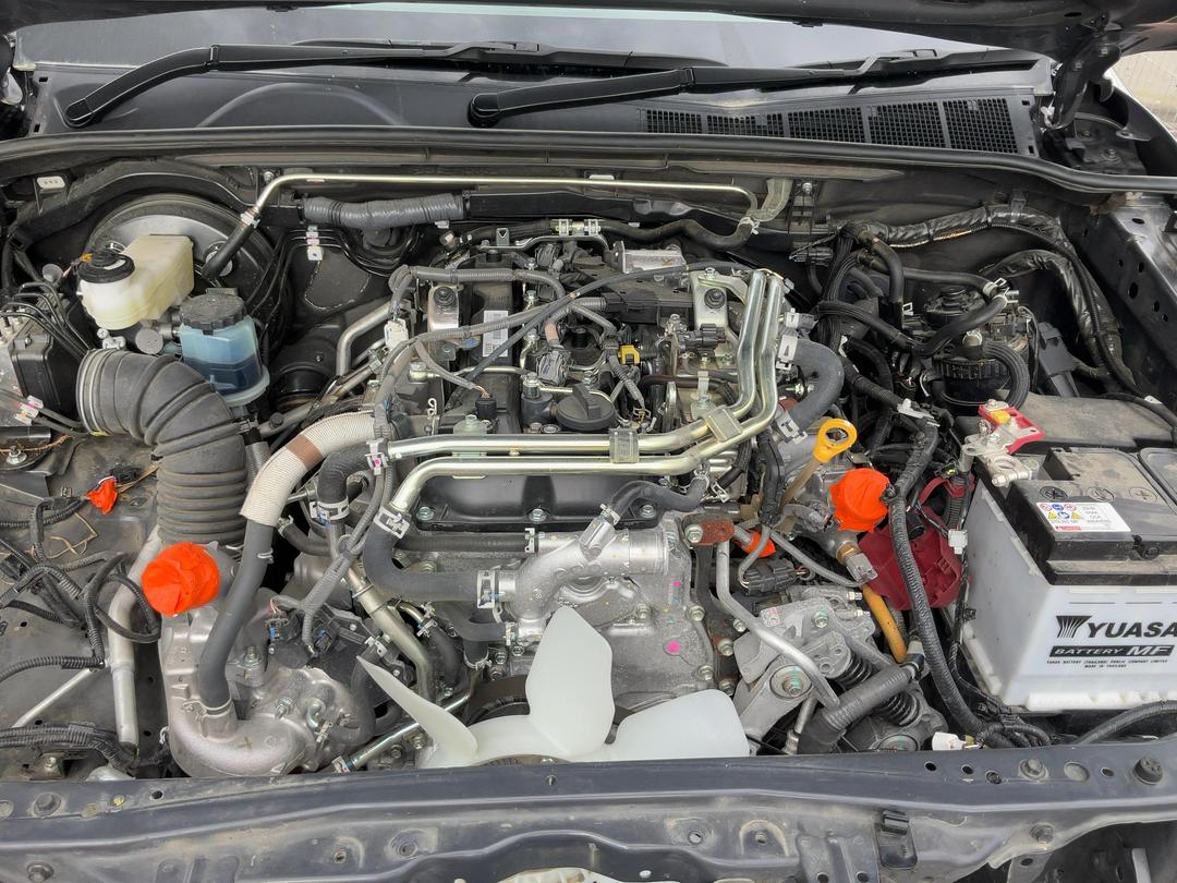 Photo '7' of Toyota Hilux SR5 TD DC Photo '7' of Toyota Hilux SR5 TD DC